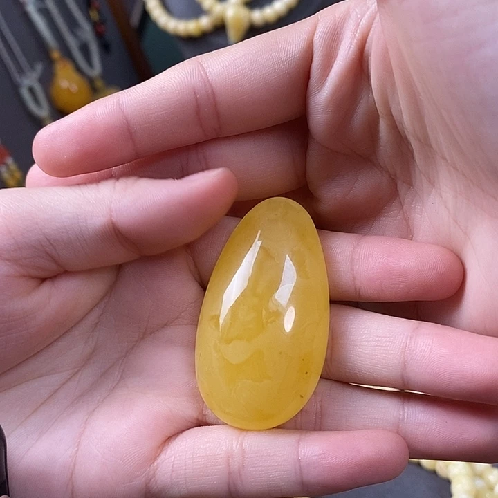 裸石琥珀未镶嵌水滴