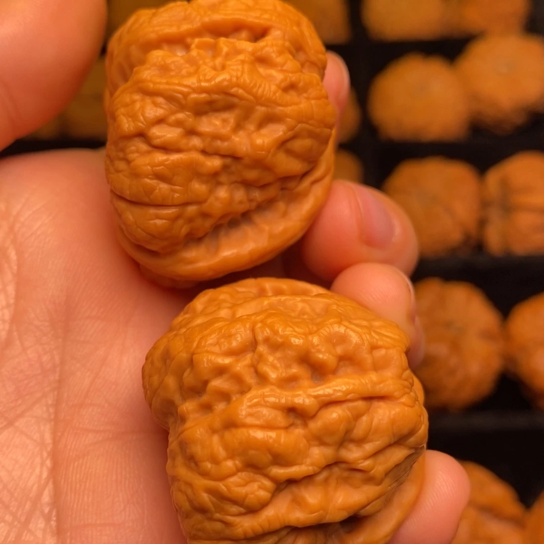 文玩核桃吊坠秦岭野生核桃