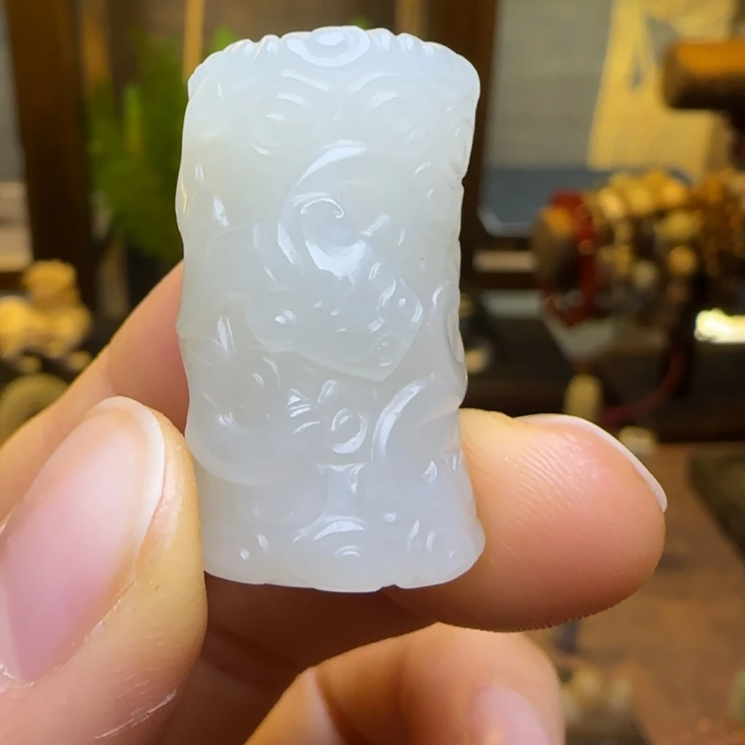 和田玉（糖玉）未镶嵌颈饰