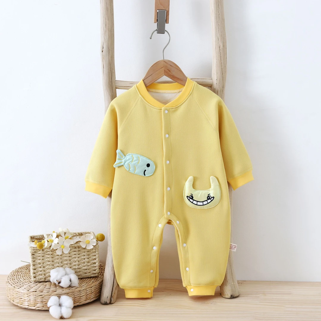 新生儿男女宝宝婴儿连体衣春秋衣服长袖爬服
