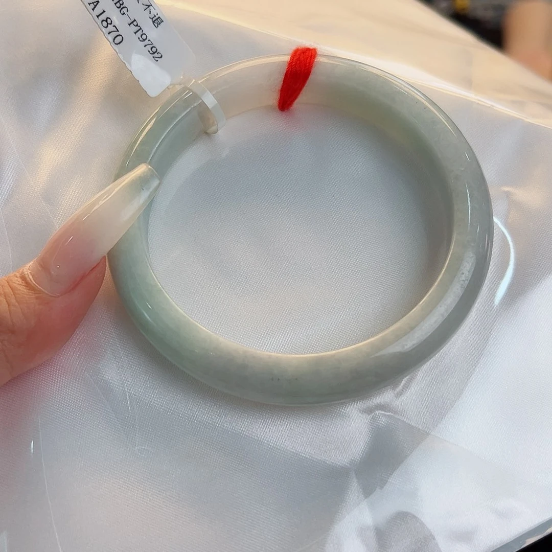 翡翠手镯未镶嵌61/9792
