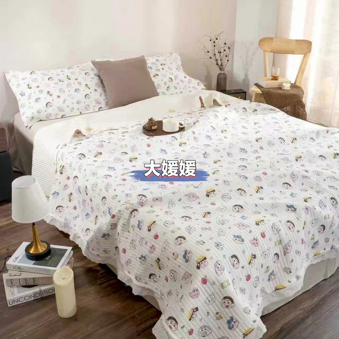 『蜡笔小新』加厚绗缝柔软亲肤透气水洗防滑四季通用中国床盖印花