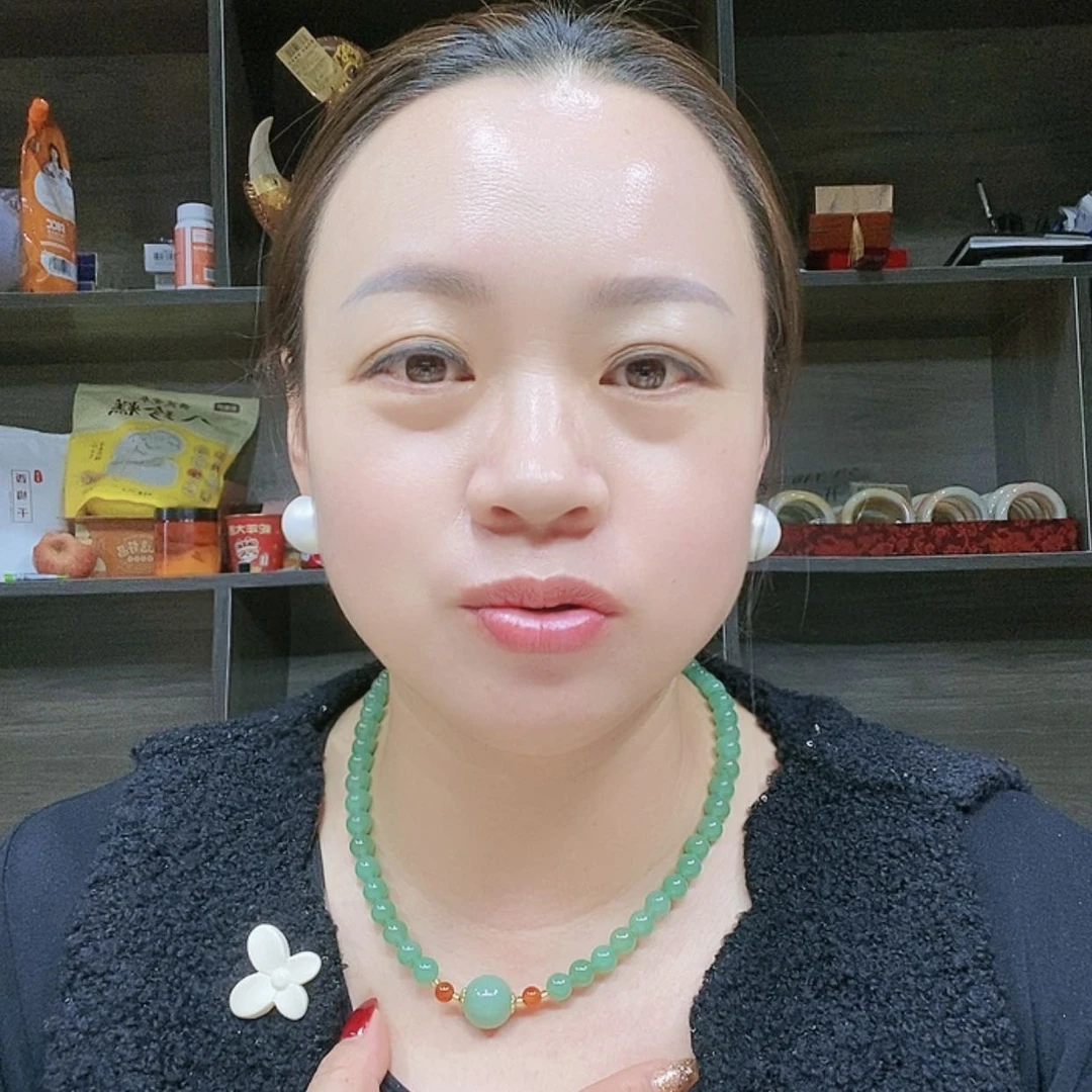 【闪购商品】未镶嵌手镯石英质玉