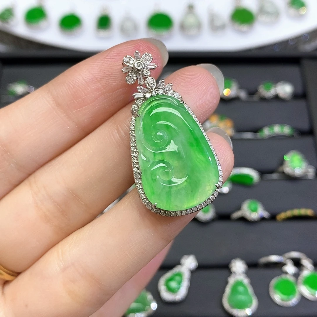 翡翠18K金镶嵌吊坠(不含链)