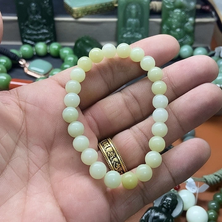 和田玉（糖玉）未镶嵌颈饰