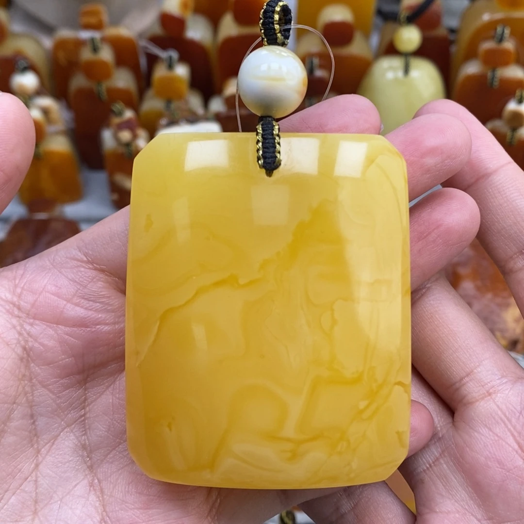 蜜蜡未镶嵌珠宝奇石