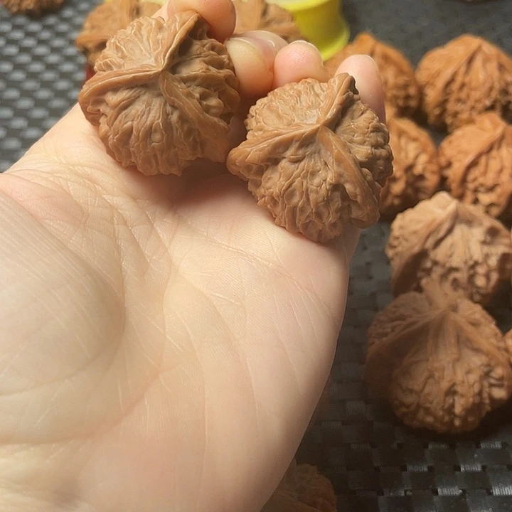 文玩核桃把件35盘山