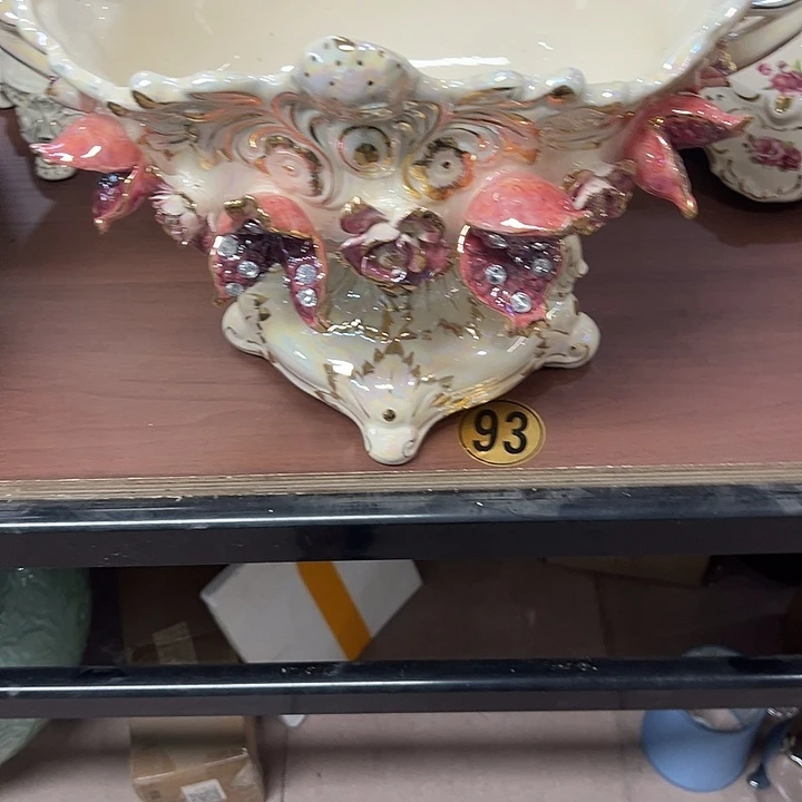 陶瓷瑕疵。。。。。。。。。。。。。。。