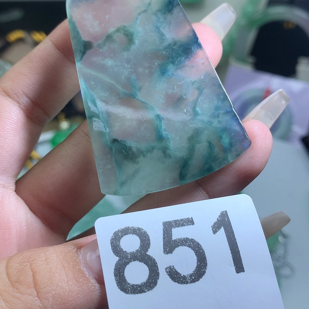 翡翠未镶嵌吊坠(赠链)翡翠