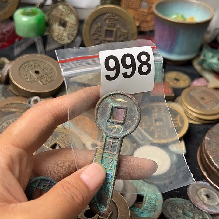 ：***青铜复古文创工艺品