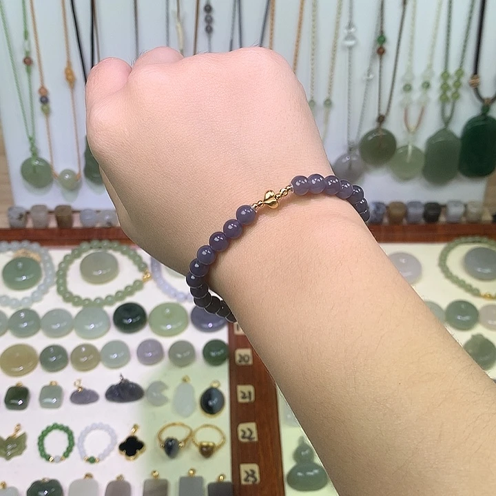 和田玉未镶嵌颈饰烟紫手串