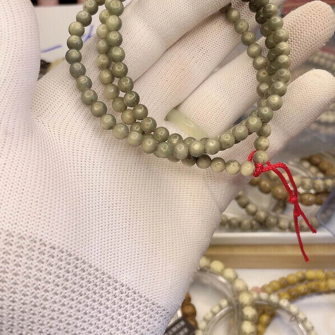 吊坠星月菩提龙蛋99