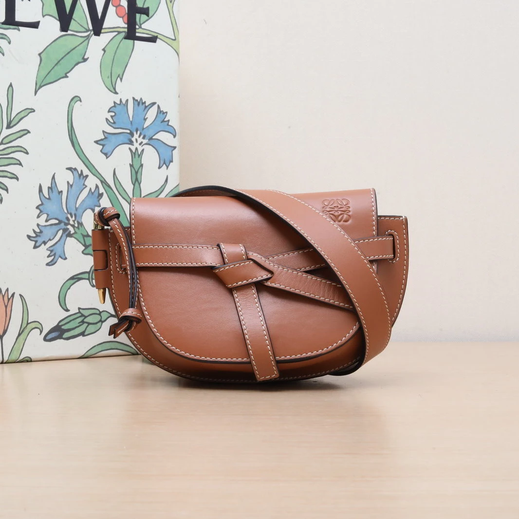 95新 LOEWE/罗意威 【娇】gate 腰包 迷你柔软牛皮革提花 705398