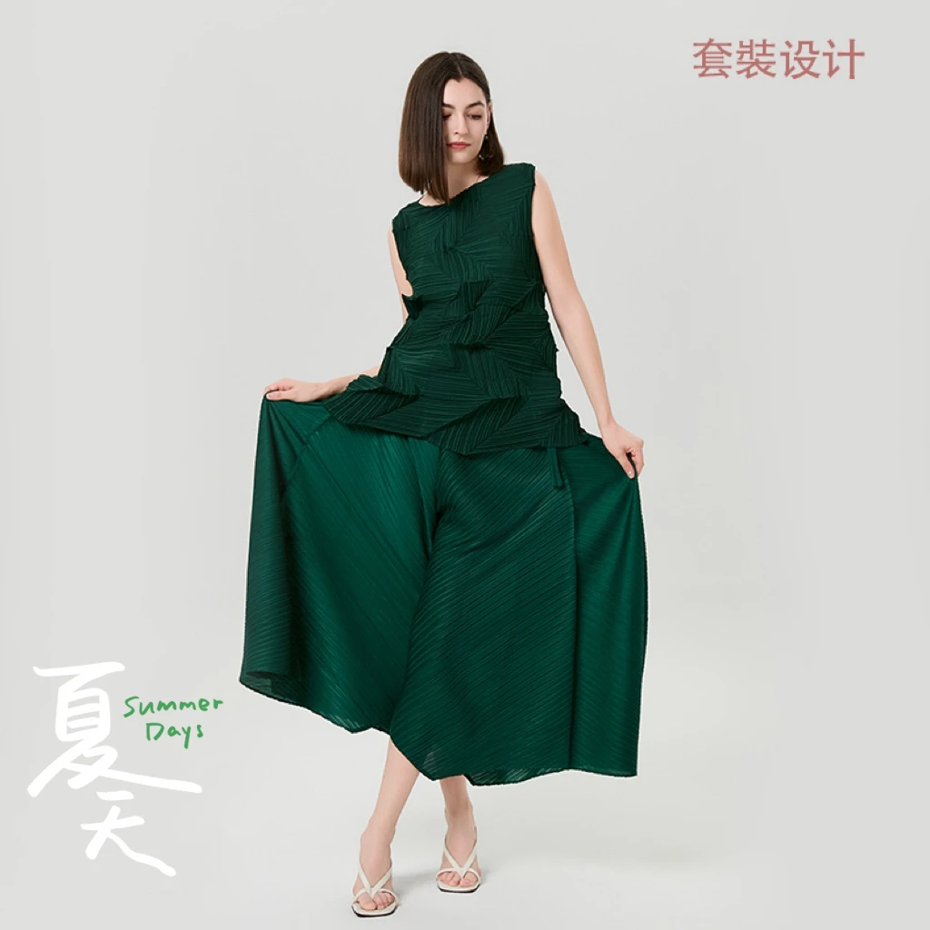 焕褶衣收腰优雅风高级自然时尚套装不规则设计师款文艺七分裤