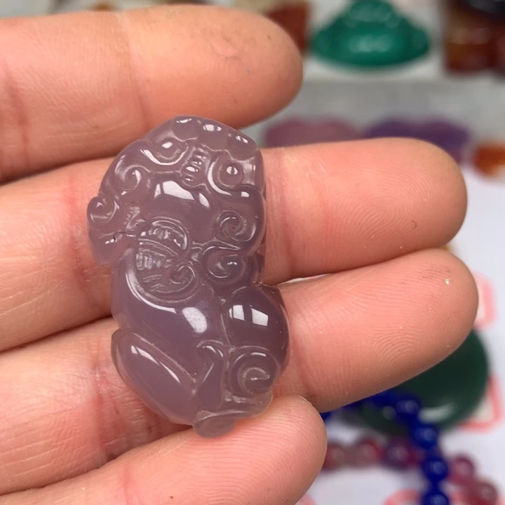 玛瑙/玉髓颈饰未镶嵌?**艳