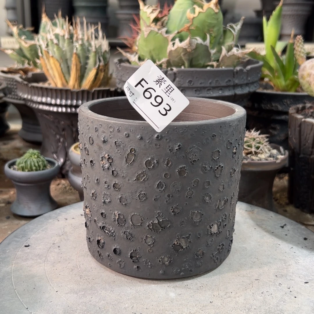 景德镇手工素里内口11.5高12瑕疵