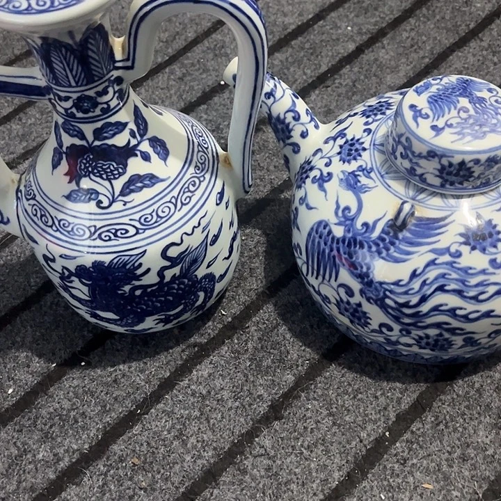 ****️其他青花大茶壶一对