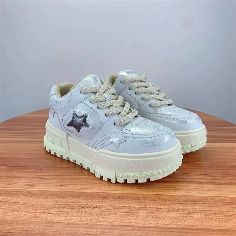 厚底增高松糕鞋2024秋冬季新款复古做旧星星休闲小白鞋潮K6-99-06