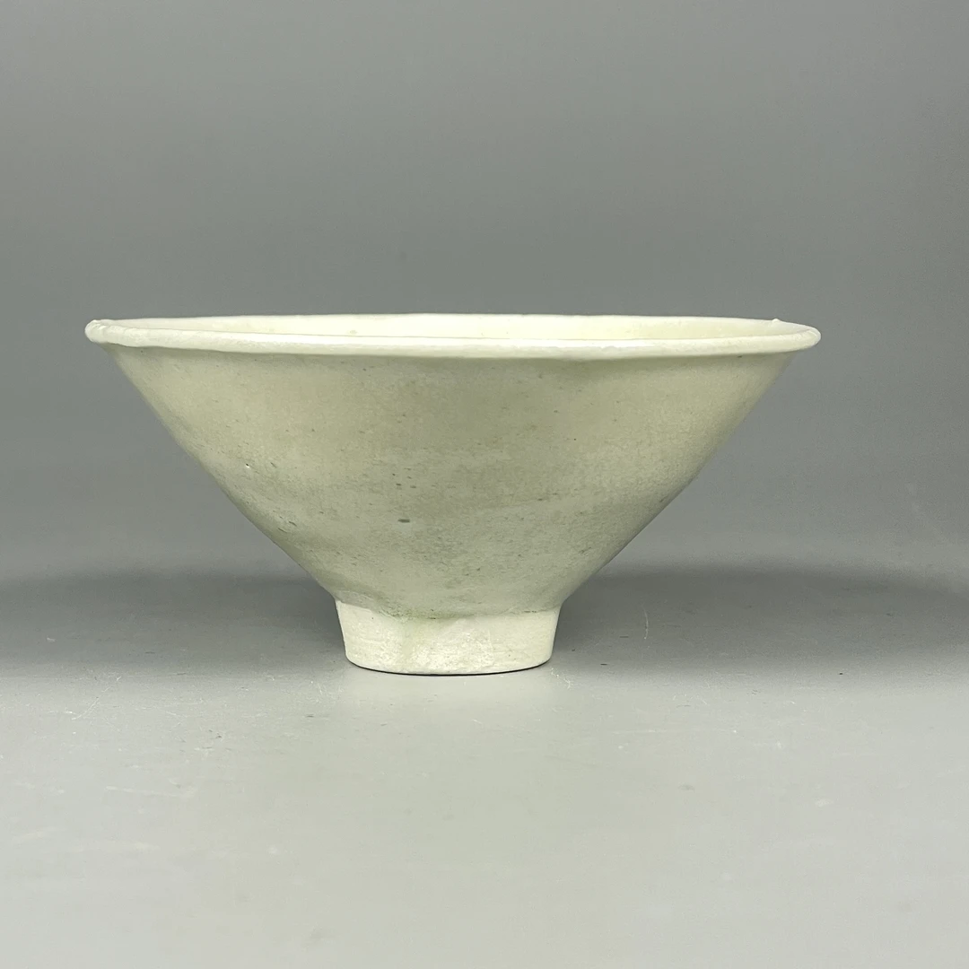 022041408 明早期 青白瓷斗笠盏 xg 云南省文物总店