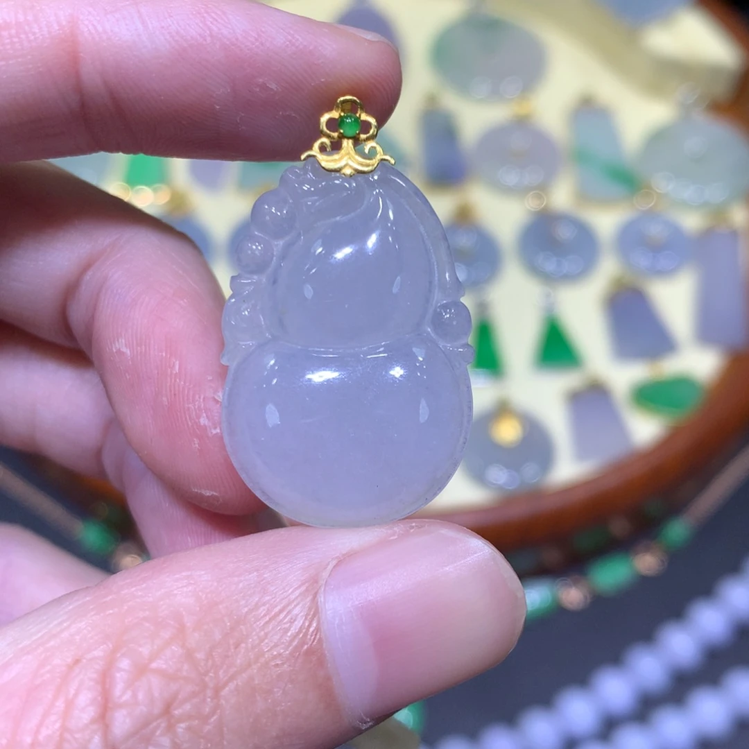 翡翠吊坠(不含链)18K金镶嵌