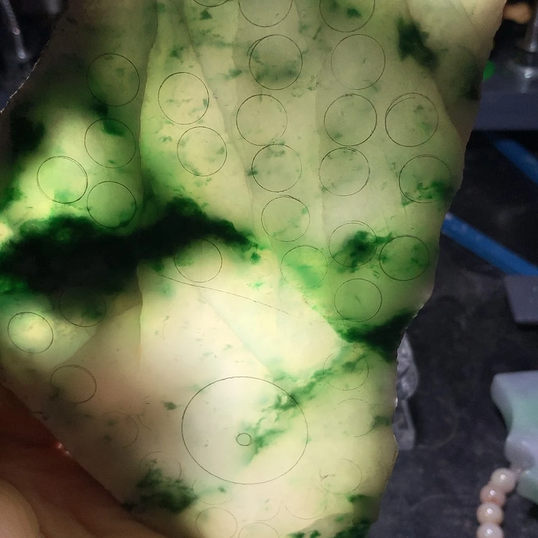 缪***^未镶嵌定制翡翠翡翠