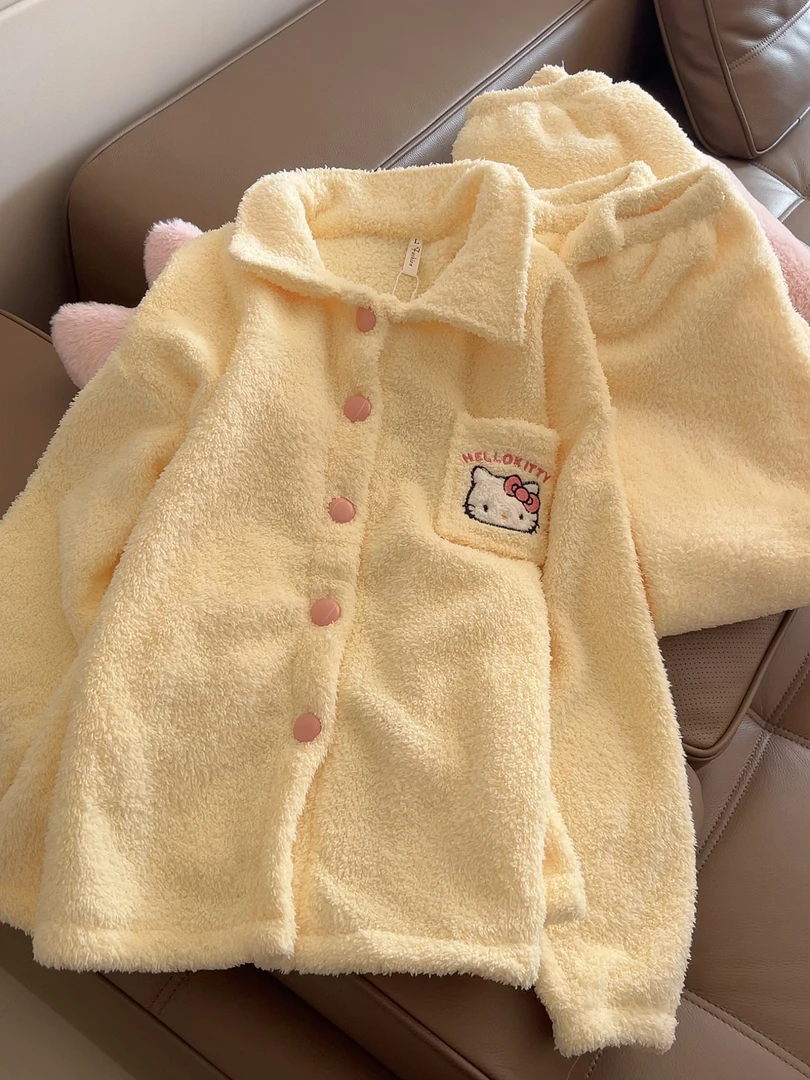 黄色kitty猫毛绒睡衣女秋冬季新款珊瑚绒加绒保暖可爱卡通家居服