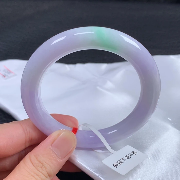 翡翠未镶嵌手镯（圆镯）