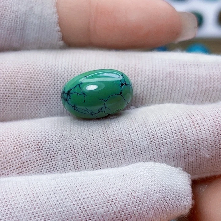 绿松石未镶嵌饰品