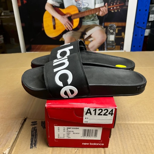 NO退NO换 NEW BALANCE SMF200BK 拖鞋直播微瑕疵 无售后