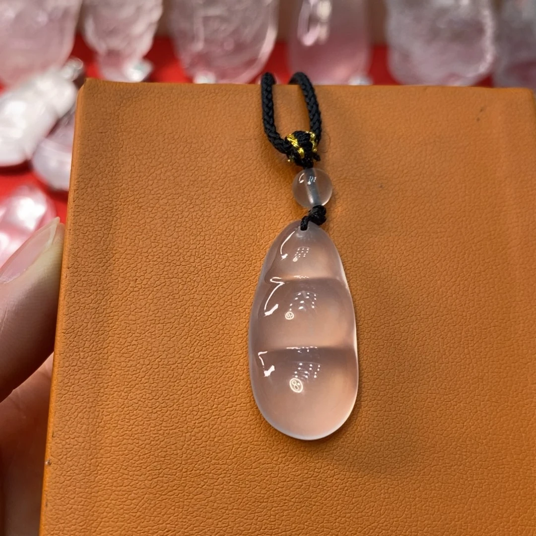 石英质玉未镶嵌吊坠