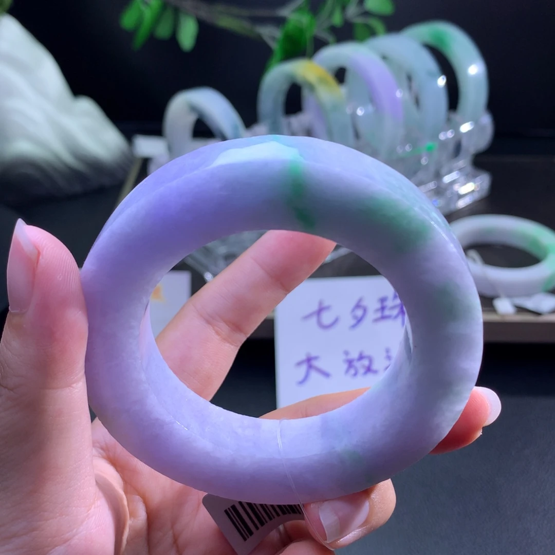 未镶嵌翡翠手镯定制翡翠