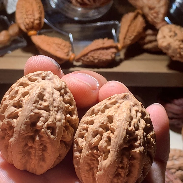 浮***、文玩核桃吊坠东北36