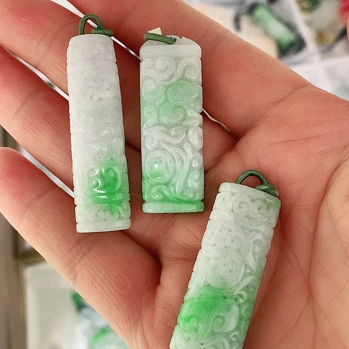 四****翡翠未镶嵌耳饰挂件