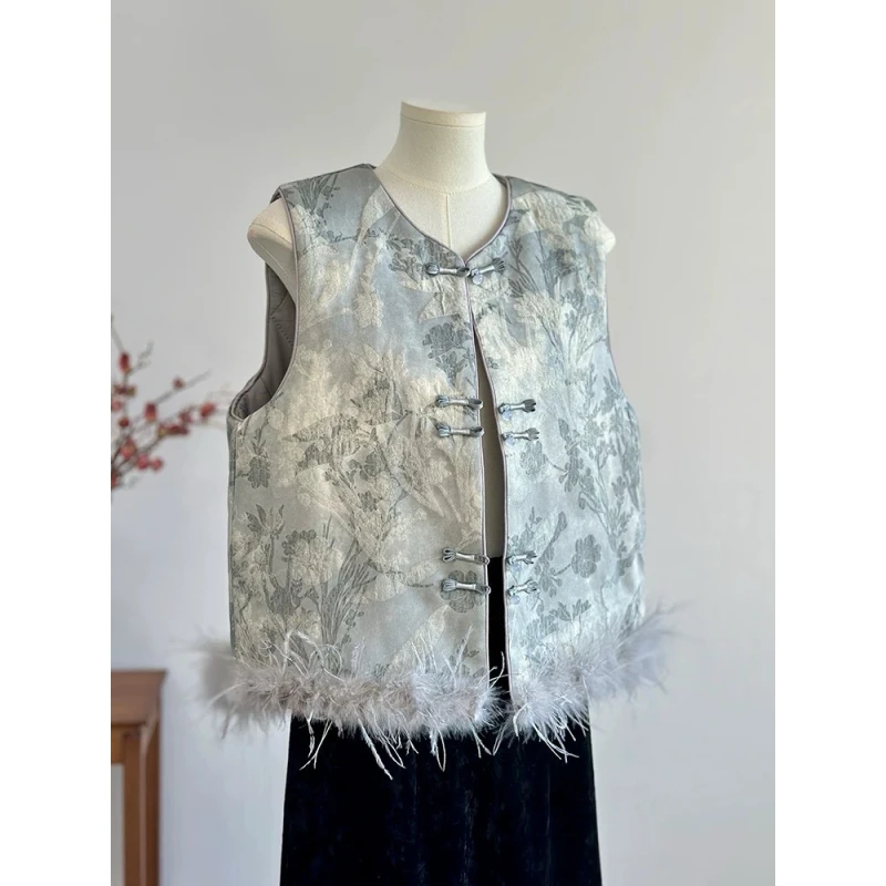 新中式圆领盘扣真毛毛加棉马甲年轻短款秋冬国风夹棉坎肩背心女装