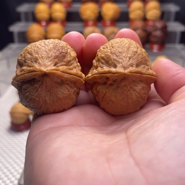 文玩核桃把件35玉净瓶