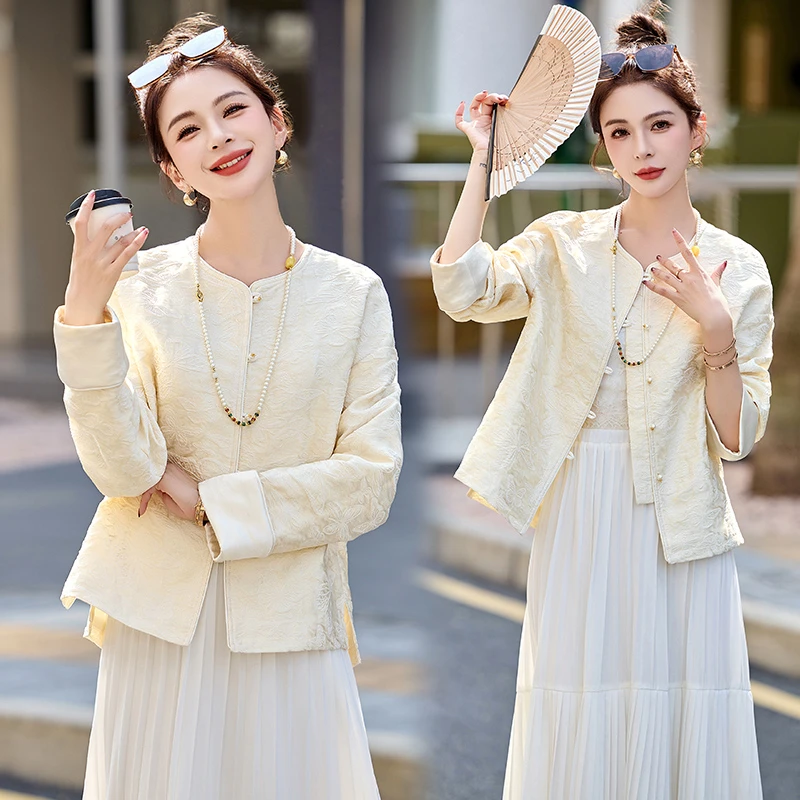 春装爆款新中式国风复古盘扣洋气时髦短款高级感提花宽松外套女