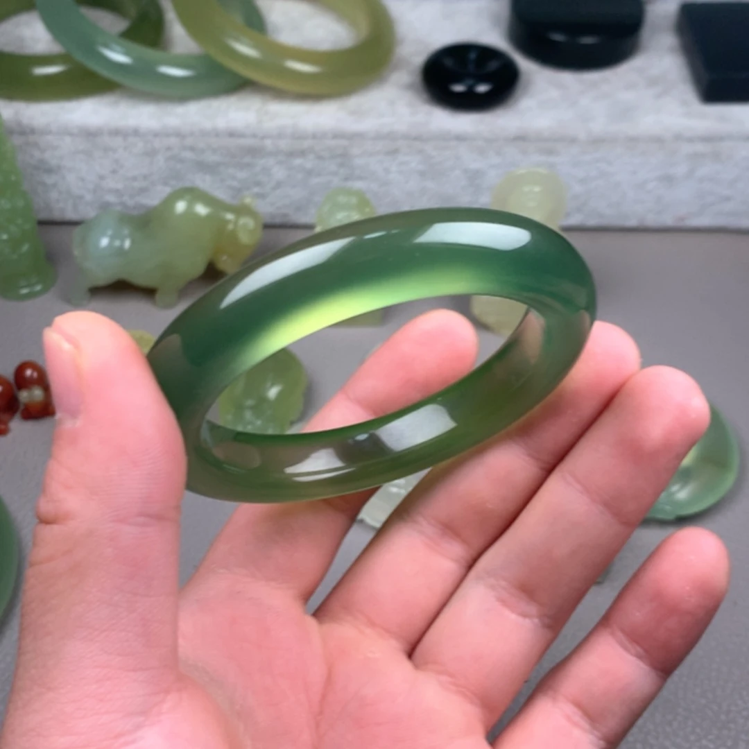 【闪购商品】未镶嵌蛇纹石玉岫玉极**萝