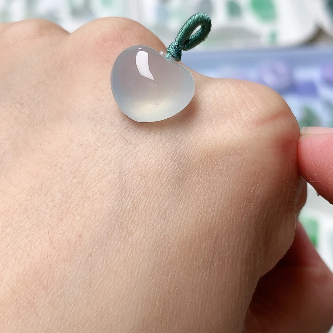 定制翡翠未镶嵌桃心