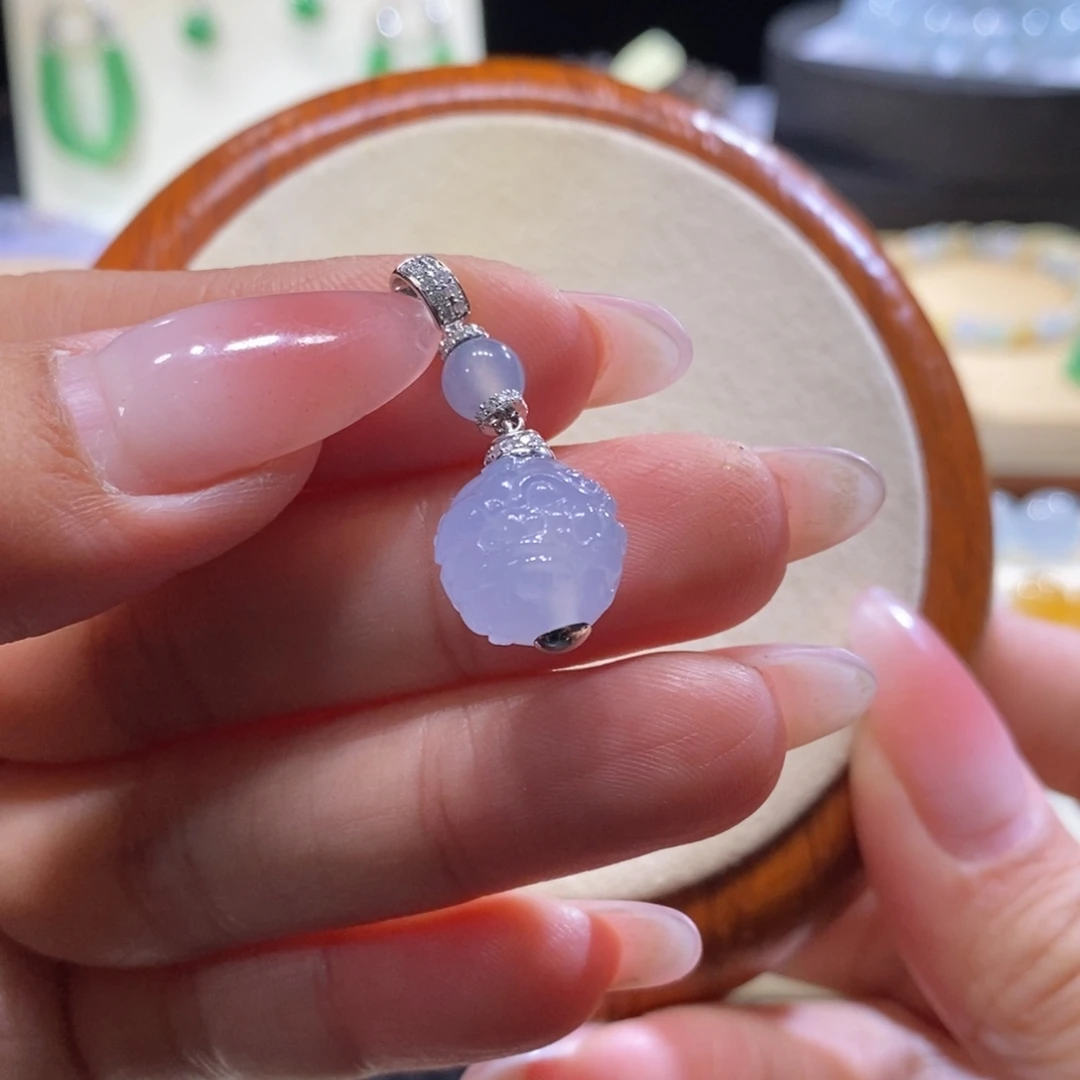 翡翠未镶嵌颈饰翡翠雕刻冰紫珠