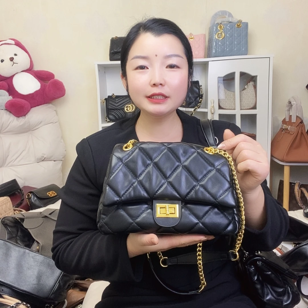 鱼皮（革）绵羊皮（革）羊剖层皮革牛剖层皮革羊皮（革）PU牛皮