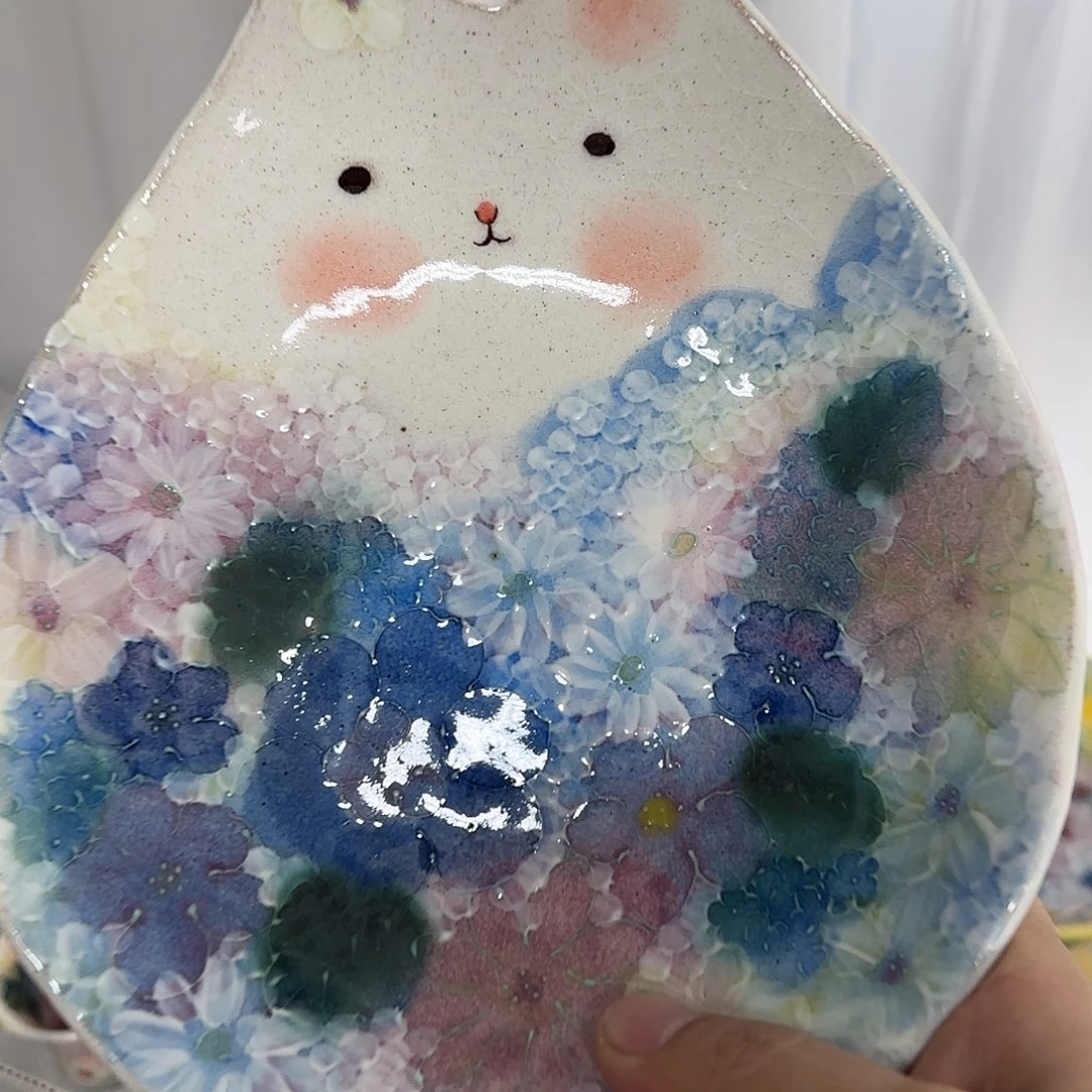 爱***境茶盏我不在这里吃饭你吃