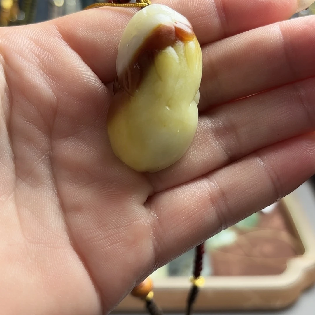 多***)蛇纹石玉合金颈饰