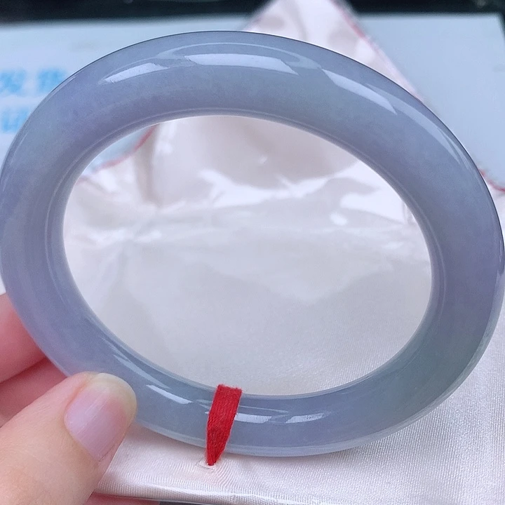 未镶嵌手镯（圆镯）翡翠天然