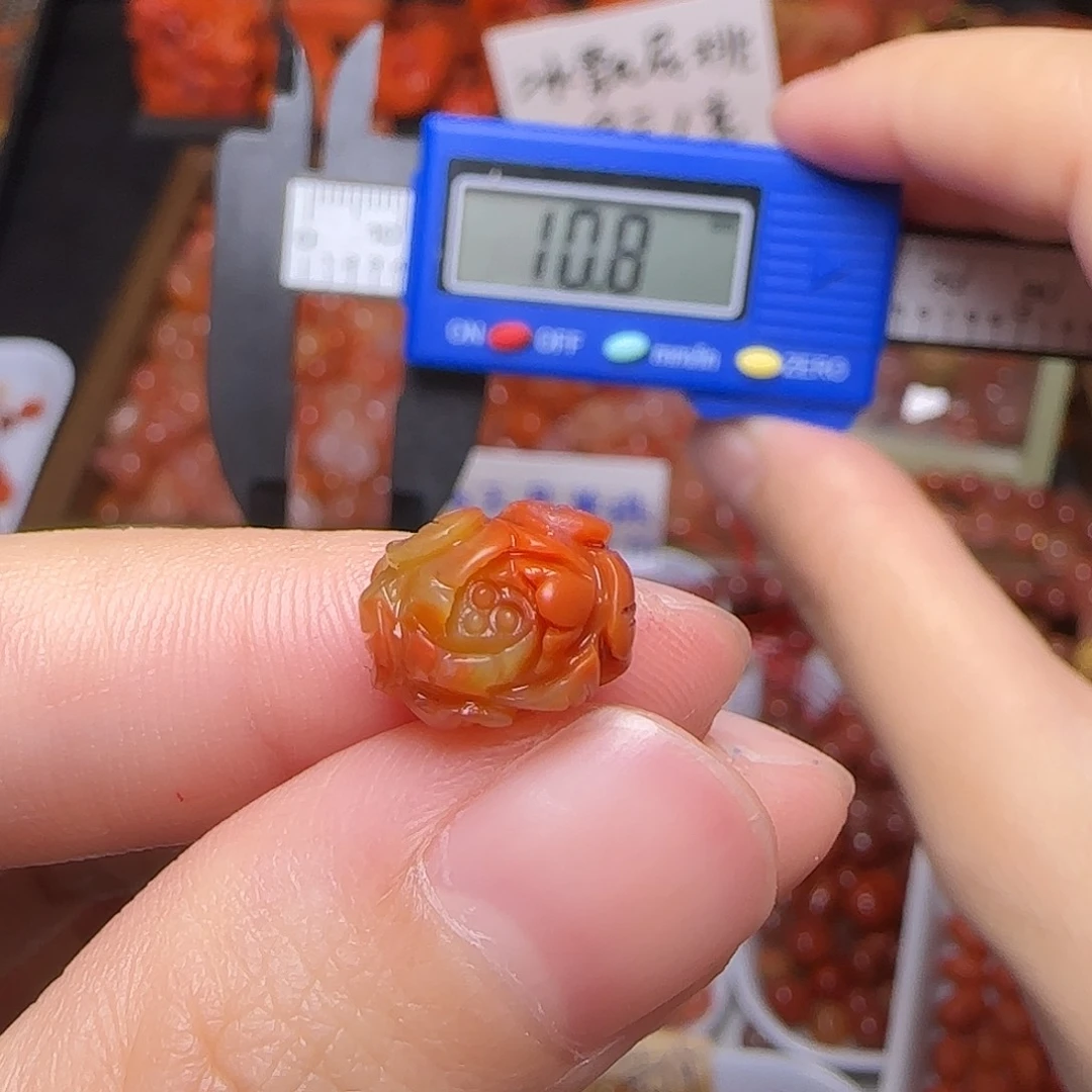 南红玛瑙未镶嵌颈饰