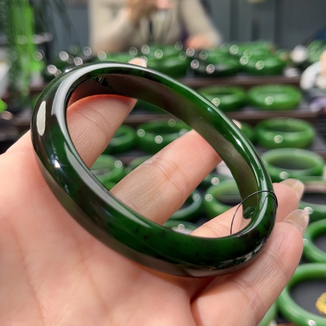 未镶嵌手镯和田玉（碧玉）