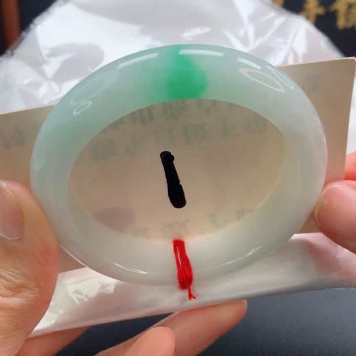 未镶嵌手镯翡翠正圈白底青