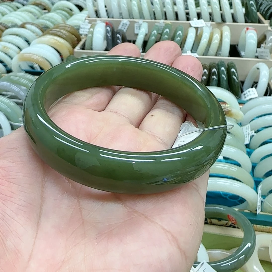 和田玉手镯未镶嵌瞌**猫