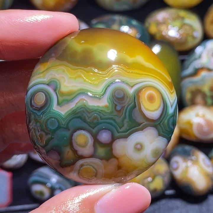 未镶嵌玛瑙/玉髓珠宝奇石