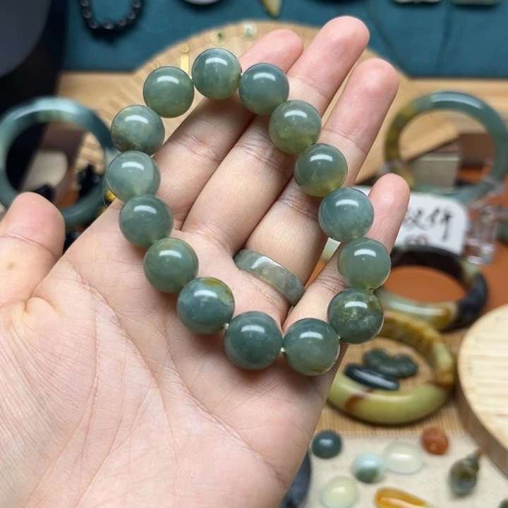 蛇纹石玉手串未镶嵌