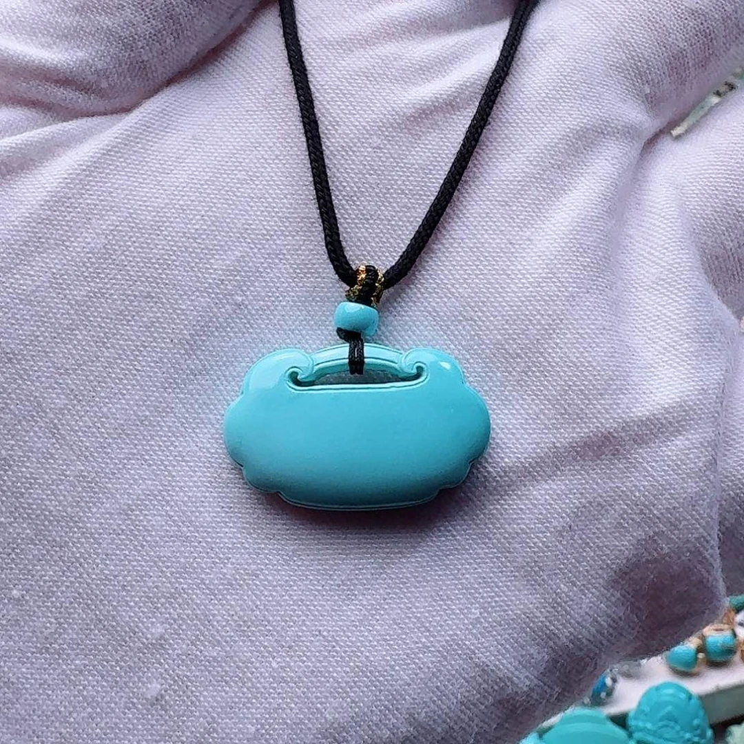 绿松石未镶嵌珠宝奇石果冻料福锁